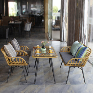 Moderno al aire libre PE Rattan Patio Muebles Set Económico Seccional Jardín Mesa <span class=keywords><strong>y</strong></span> <span class=keywords><strong>Sillas</strong></span> para Comedor Patio Hotel Villa - Product Image 1
