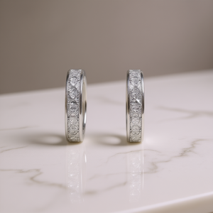 Orecchini a Cerchio E2755 in Oro Bianco con Cristalli e Strass, Gioielli Classici da Donna - Product Image 2