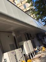 Plaques en aluminium courbées sur mesure : Panneaux de bardage semi-circulaires décoratifs pour les extérieurs de bâtiments