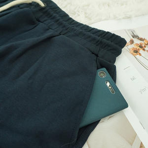 Pantalones cortos deportivos personalizados a granel para hombre tejidos de algodón a la moda con cierre de cordón bolsillo informal transpirable de talla grande - Product Image 6