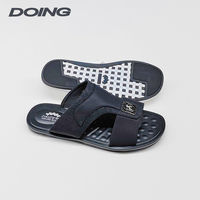Sandales arabes pour hommes en gros, logo personnalisé, pantoufles plates en cuir PU, confortables et élégantes pour l'hiver, du fabricant de Dubaï