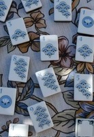 Jeu de Mahjong Américain Vintage à Motif Fleur de Lys, Tuiles de Mahjong en Acrylique de Luxe pour Jeu de Société Familial Rustique et Fêtes