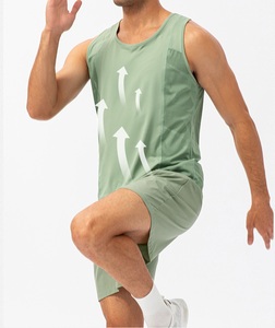 Débardeur sans manches pour homme vert menthe, col rond, tricoté, séchage rapide, sportif, fitness, couleur unie - Product Image 2
