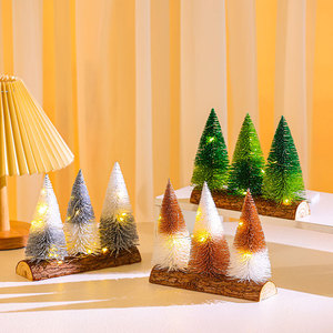Adorno Navideño Creativo de Escritorio en Dos Tonos Rosa Brillante, Mini Árbol de Navidad Decorativo - Product Image 1