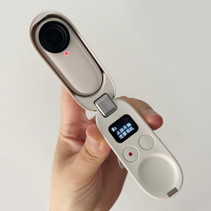 En stock Insta360 <span class=keywords><strong>GO</strong></span> <span class=keywords><strong>2</strong></span> caméra d'action 4 stabilisation de l'état de flux 4m caméra de sport étanche <span class=keywords><strong>Insta</strong></span> <span class=keywords><strong>360</strong></span> Go2 Cam 4k - Product Image 1