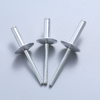 Usine 3.2/4.0mm DIN7337 Rivets de type ouvert Mandrin en acier Rivet aveugle en aluminium avec grande bride