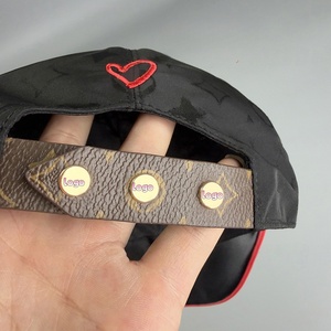 Gorra de Béisbol con Forma de Pico, Ajustable para Todas las Estaciones, Sombrero para el Sol de Alta Calidad, Estilo de Diseñador, Apta para Hombres y Mujeres - Product Image 5