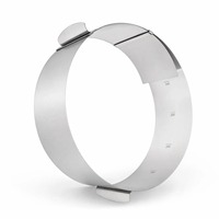 Cercle à mousse réglable en acier inoxydable, résistant à la chaleur, compatible lave-vaisselle, démoulage facile, système de verrouillage rapide, s'adapte à diverses tailles de gâteaux