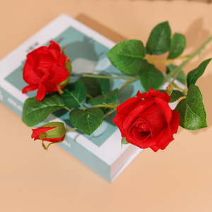 Ramo de Rosas Artificiales Rojas de Alta Simulación, Arreglo en Jarrón, Decoración para Sala de Estar, Día de San Valentín - Product Image 4