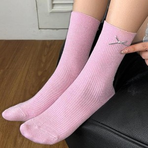 S948218WX Calzini Versatili dallo Stile Femminile, Design Colorato e Alla Moda, Calzini Luccicanti a Metà Polpaccio con Fiocco in Pizzo e Decorazione a Costine - Product Image 5