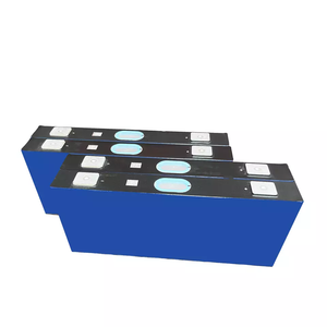 Calb Nmc 218Ah Ncm Batterie Lithium-Ion 3.7V 180Ah Cellule de batterie de voiture Voiture électrique Batterie NMC Prismatique Cellule neuve - Product Image 1