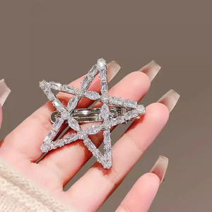 Épingle <span class=keywords><strong>à</strong></span> cheveux en pierre de hoar en forme d'étoile <span class=keywords><strong>à</strong></span> cinq branches pour femmes - Nouveau design 2026 - <span class=keywords><strong>Clip</strong></span> <span class=keywords><strong>à</strong></span> cheveux avant avec <span class=keywords><strong>frange</strong></span> latérale - Product Image 6