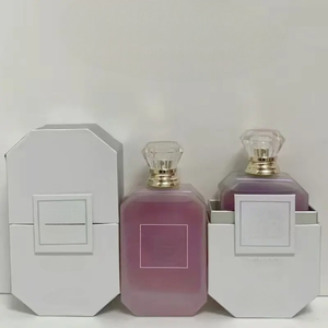 <span class=keywords><strong>Parfum</strong></span> pour <span class=keywords><strong>le</strong></span> corps en spray 100 ml pour hommes et femmes, <span class=keywords><strong>parfum</strong></span> arabe du Moyen-Orient, <span class=keywords><strong>parfum</strong></span> durable, <span class=keywords><strong>parfum</strong></span> personnalisé, vente directe d'usine - Product Image 4
