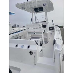 Moteur hors-bord Mercury Blackfin 222CC 2024, compartiment de rangement pour bateau, portée 8'6, NEUF, essence - Product Image 6