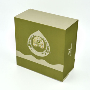 Wholesale Custom Handmade Eco-Friendly <strong>Advent</strong> Calendar Rigid Boxes with Gold Foil and Magnetic Closure - Product Image 5