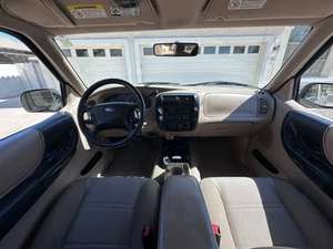 <span class=keywords><strong>Camioneta</strong></span> Ford <span class=keywords><strong>Ranger</strong></span> XLT SuperCab de <span class=keywords><strong>Doble</strong></span> <span class=keywords><strong>Cabina</strong></span> USADA - Product Image 6