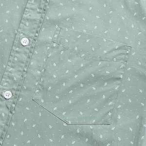 เสื้อยืดคอกลมแขนสั้นพิมพ์ลายสำหรับผู้ชาย ผ้าฝ้าย 100% มีกระเป๋า รับผลิตแบบ ODM พร้อมสกรีนโลโก้ สไตล์ลำลอง - Product Image 3