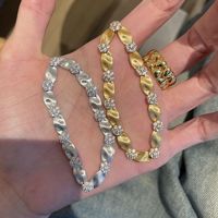 Pulsera de Cadena con Eslabones de Flores de Circonita Satinada, Proceso de Dibujo Plateado en Plata de Ley 925, Joyería Vintage