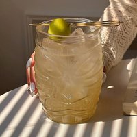 Gobelet Tiki en Verre Gaufré, Verre à Boire Tiki Transparent Motif Visage de Fantôme, Verre à Cocktail Unique et Créatif, Gobelet à Jus