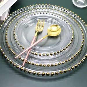Nieuwe Stijl Zwarte Keramische Dinerplaat Gouden Rand Glazen Oplader Verguld Voor Bruiloft Diner Servies