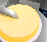 Boulangerie automatique Fondant Cupcake Oem gâteau d'anniversaire crème fraîche pâtisserie glaçage épandage Machine pain professionnel