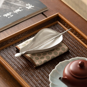 Cuchara de té de pétalos de loto de inspiración zen china, soporte para té, cuchara de té hecha a mano para la preparación del té, cucharón de té, extractor de té y otros utensilios. - Product Image 3