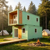 Cabane préfabriquée en conteneur à 2 étages avec chambre à coucher, maison d'hôtes modulaire portable en conteneur avec revêtement en bois pour complexe de glamping en forêt