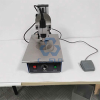 Machine de soudage par points à ultrasons pour masque facial jetable non tissé manuel semi-automatique avec boucle d'oreille