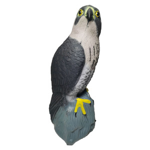 ApexPredator SkyHunter, Señuelo Realista de Halcón de 39 cm, Imitador de Raptores, Ahuyentador de Aves, Decoración para Jardín, Patio, Granja, Control de Plagas, Decoración para Exteriores - Product Image 6