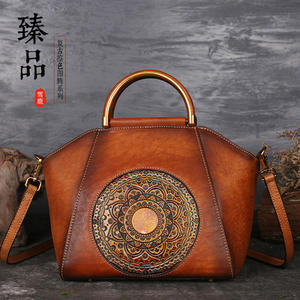 Bolsos de Mujer de Cuero Genuino Grabado, Bolso de Hombro de Piel de Vacuno de Primera Capa, Estilo Retro - Product Image 1