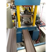 Guatemala Populaire Aluminium Métal Persienne Plafonds Lame Verticale Bâtons Grille Décorative Rouleau Formant La Machine