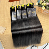 Cheveux humains vierges bruts non traités de grade 12A du Vietnam, provenant d'un seul donneur, cuticules alignées, lisses comme des baguettes, en lots.