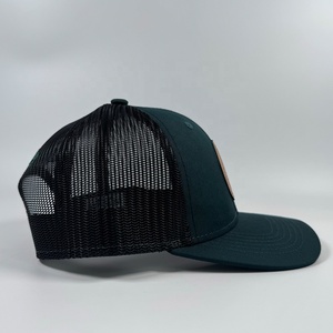 OEM cao cấp cổ điển bông đầy màu sắc unisex 6 Bảng điều chỉnh Richardson 112 cong vành Snapback cap tùy chỉnh Trucker Hat da các bản vá lỗi - Product Image 5