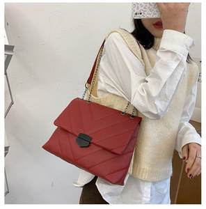 THK0045 Nouveaux sacs de luxe à chaîne en cuir Pu de grande capacité Sacs de rangement pour pochette à provisions en bandoulière - Product Image 2