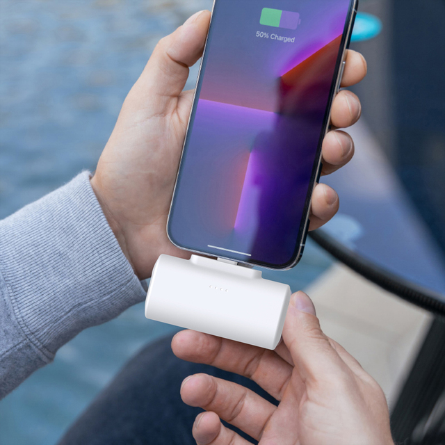 New Arrivals Built-in 2 in 1 Interface Connector USB-C Mini Portable Capsule Battery Pack Power Bank for Phone