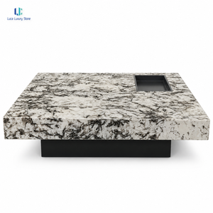 Tavolino da Caffè Quadrato in Quarzite Patagonia Luca |   Piano in Pietra Nera Lucida con Venature di Cristallo e Base Nera Opaca, Realizzato su Misura per Ville e Hotel - Product Image 2