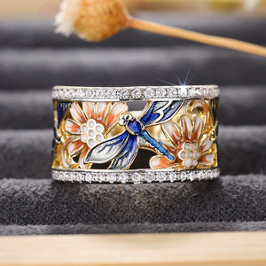 Anello Floreale a Forma di Libellula e Loto per Donne, Elegante Gioiello Vintage da Dito - Product Image 6