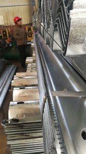 Barriera di traffico in acciaio zincato a caldo <span class=keywords><strong>Armco</strong></span> Flex Beam Guardrail autostradale per barriere di protezione contro gli urti - Product Image 4