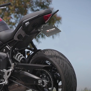 Waximoto Fit pour Triumph <span class=keywords><strong>Tiger</strong></span> <span class=keywords><strong>660</strong></span> <span class=keywords><strong>Sport</strong></span> Aftermarket Numéro en aluminium Support de plaque d'immatriculation Support Fender Eliminator Tail Tidy - Product Image 6
