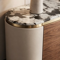 Buffet de luxe haut de gamme avec plateau en marbre, armoire de rangement intégrée, design moderne, décoration en acier inoxydable doré