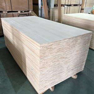 Planche de peuplier massif blanchie, collée sur le bords, blanc pur, bois propre pour la fabrication de bobines de fil, de canettes et d'accessoires textiles - Product Image 2