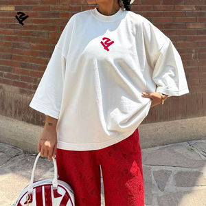 T-<span class=keywords><strong>shirt</strong></span> oversize personnalisé avec logo brodé, <span class=keywords><strong>blanc</strong></span>, 100% <span class=keywords><strong>coton</strong></span>, <span class=keywords><strong>tee</strong></span>-<span class=keywords><strong>shirt</strong></span> décontracté ample, streetwear, manches courtes, tendance Y2K pour femmes - Product Image 1