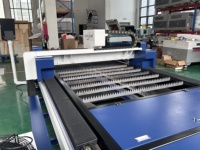 Plotter de alta precisión de 3kw, máquinas de corte de fibra de carbono de acero y chapa de tubo, máquina de corte por láser 3015