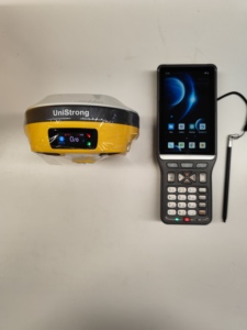 Unstrong G20 GPS RTK พร้อม IMU และกล้องดูอัลสำหรับการสำรวจที่ดิน ERTK30 GNSS RTK - Product Image 2