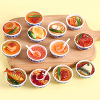 Miniatura de PVC estilo chino, simulación de porcelana azul y blanca, tazón pequeño para verduras y fideos, modelo de comida en miniatura para juego de cocina, adorno para caja de juguetes.