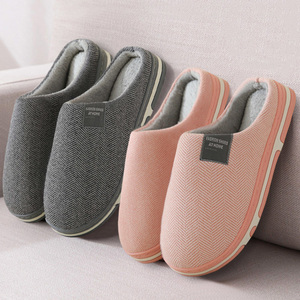 Pantuflas de Invierno para <span class=keywords><strong>Hombre</strong></span>, Talla Grande, de Algodón, Resistentes, Antideslizantes, con Suela Gruesa de TPR, Punta Cerrada, Ligeras, Cálidas y Suaves para el Hogar - Product Image 1