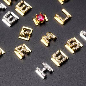 Pulsera de Moda DIY Personalizada para Mujeres y Niñas, Chapada en Oro, con Cristales y Diamantes, con Letras Deslizantes - Product Image 4