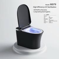 Toilette intelligente en céramique de luxe avec commande vocale IA, siège chauffant, télécommande, design moderne, réservoir encastré, certifiée CE pour ODM