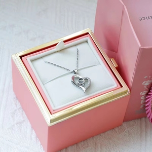 Scatola in Acrilico per Collana e Anello con Rose Vere per Regalo di San Valentino, Rosa Eterna Romantica Preservata, Gioiello 2025 - Product Image 2