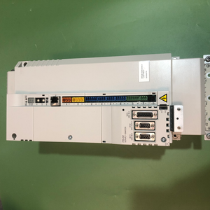 Convertisseur de fréquence industriel A&B-B MFE180-04AN-04A1-LE18+N8020 7,5 kW 380-480 V VFD - Product Image 5